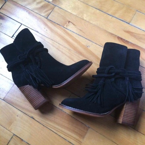 ALDO black suede boots. - Picture 1 of 5
